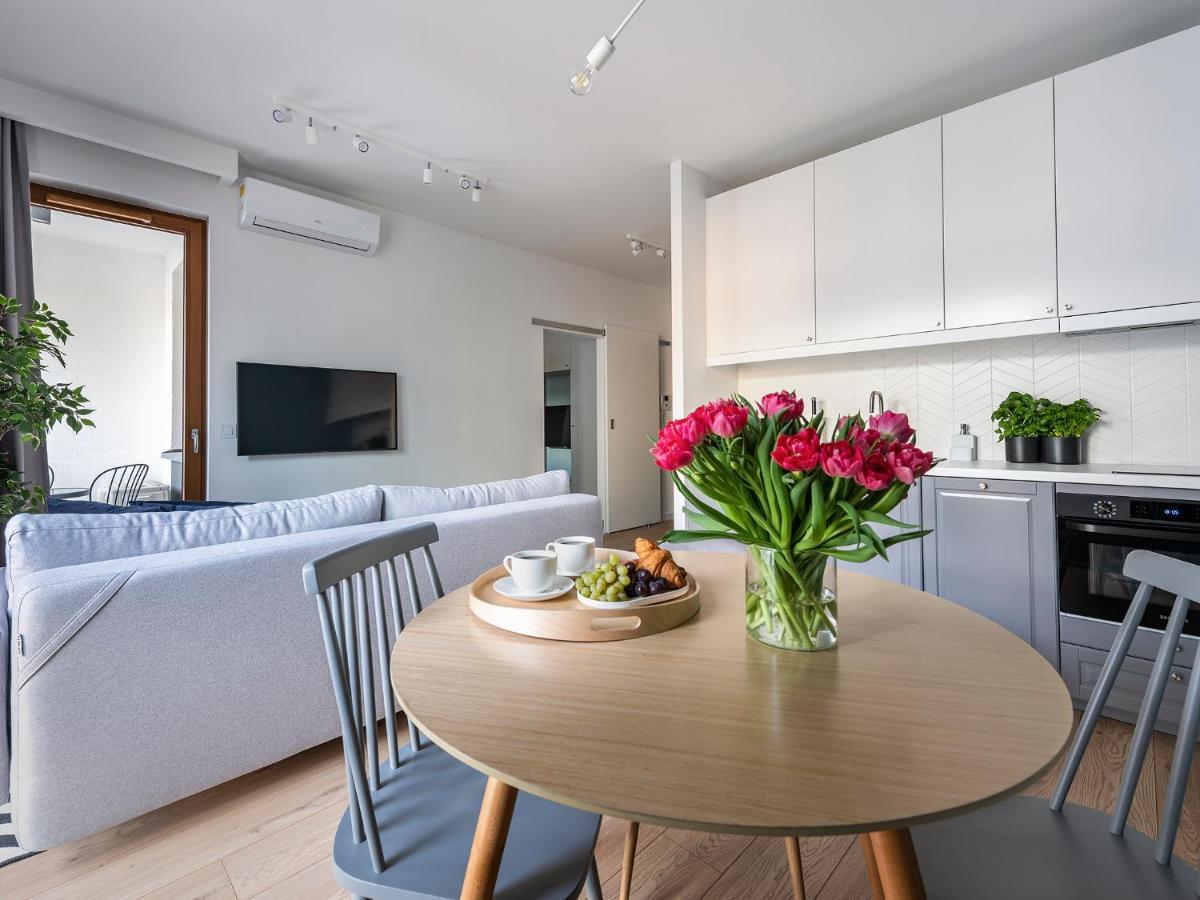 Yoursecondflat Grzybowska Metropoint Варшава Екстериор снимка