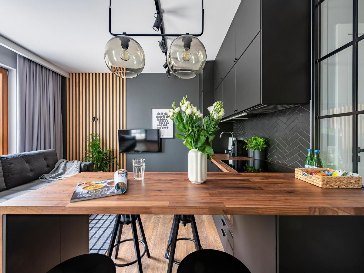 Yoursecondflat Grzybowska Metropoint Варшава Екстериор снимка