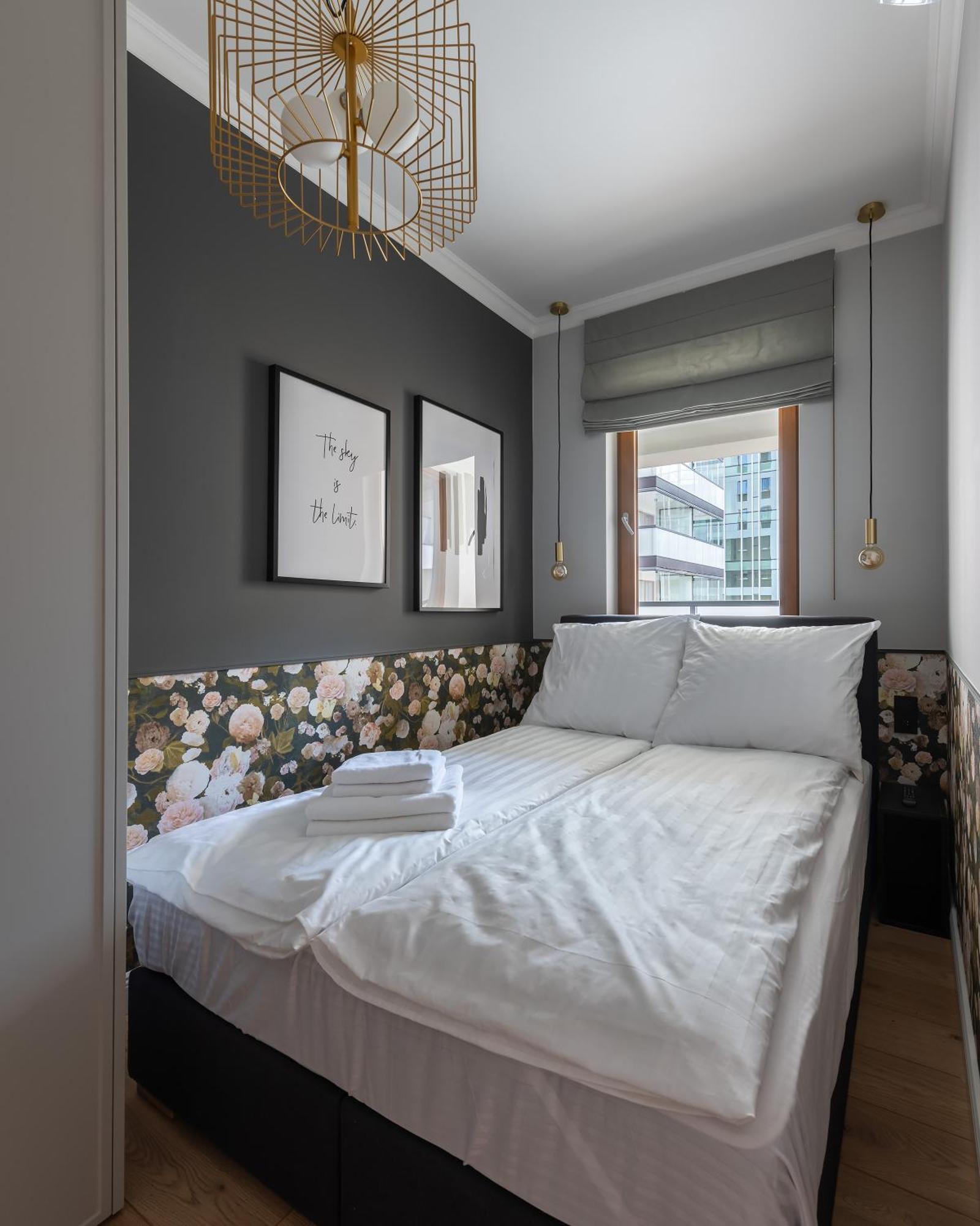 Yoursecondflat Grzybowska Metropoint Варшава Екстериор снимка